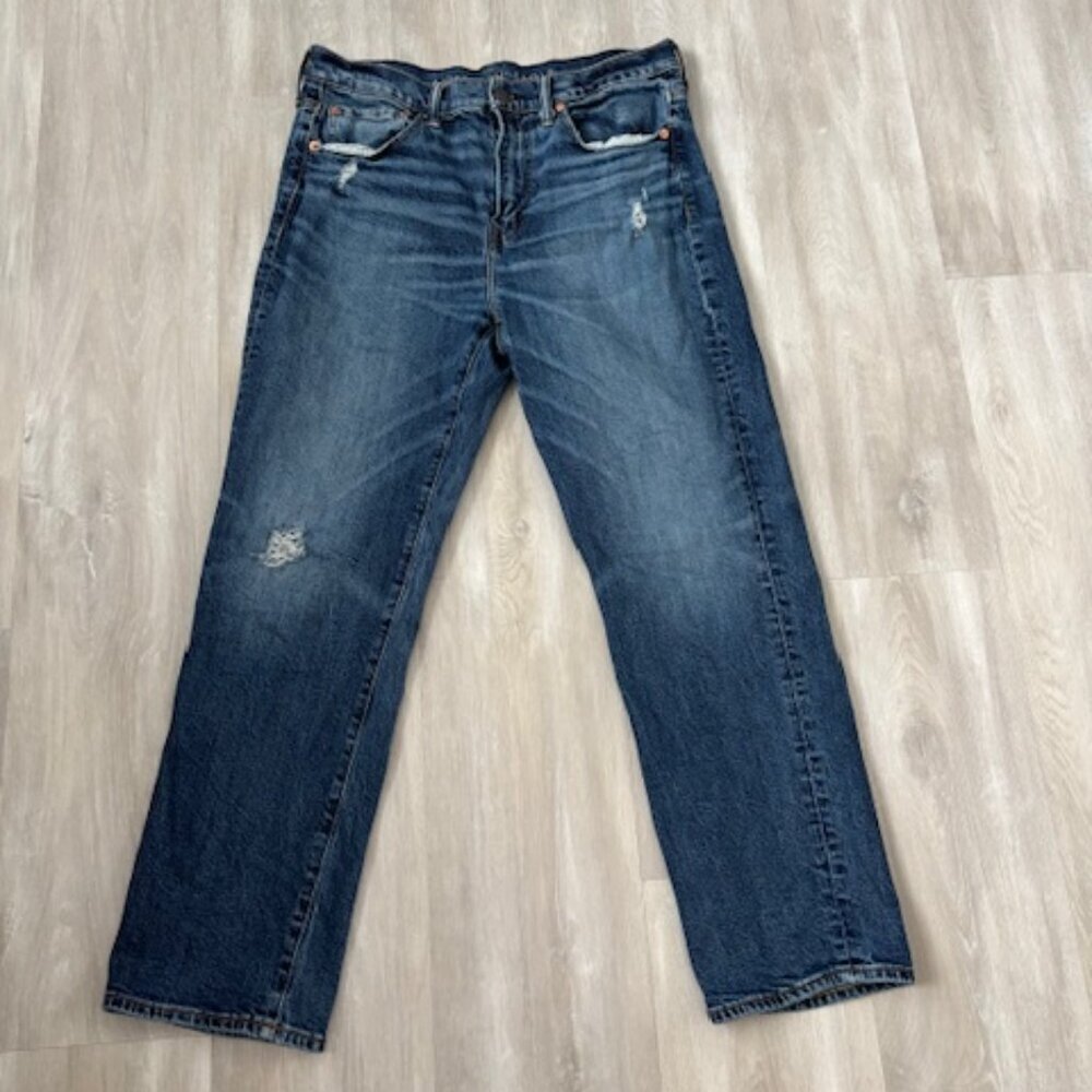AE Relaxed Straight Leg Jeans - size 30X22